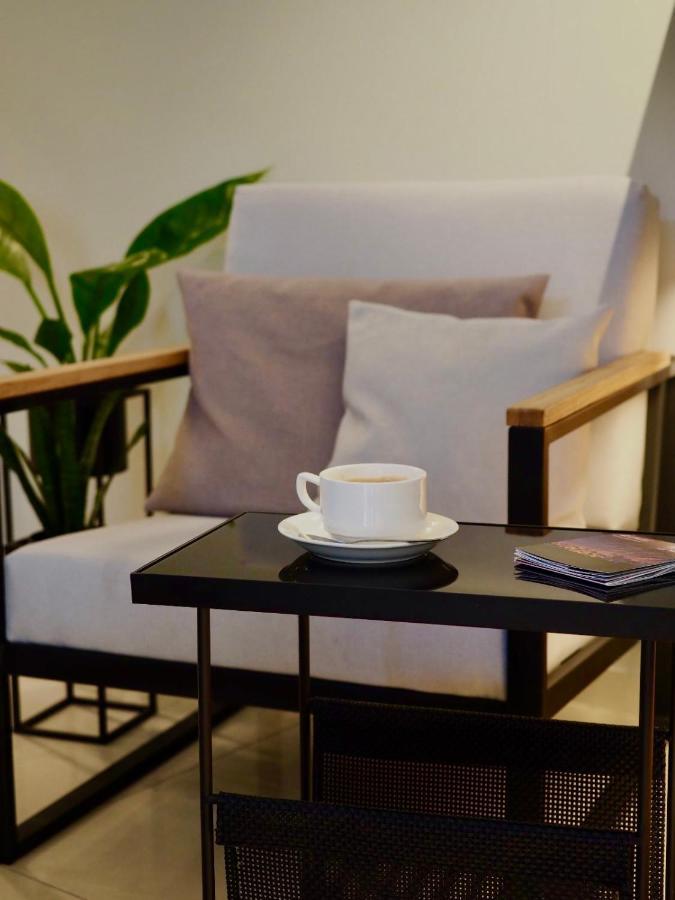 Iness Hotel Лодзь Экстерьер фото