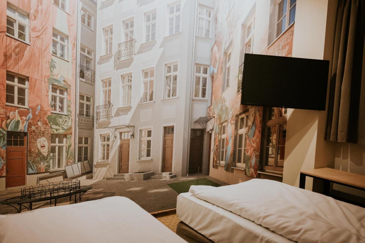Iness Hotel Лодзь Экстерьер фото